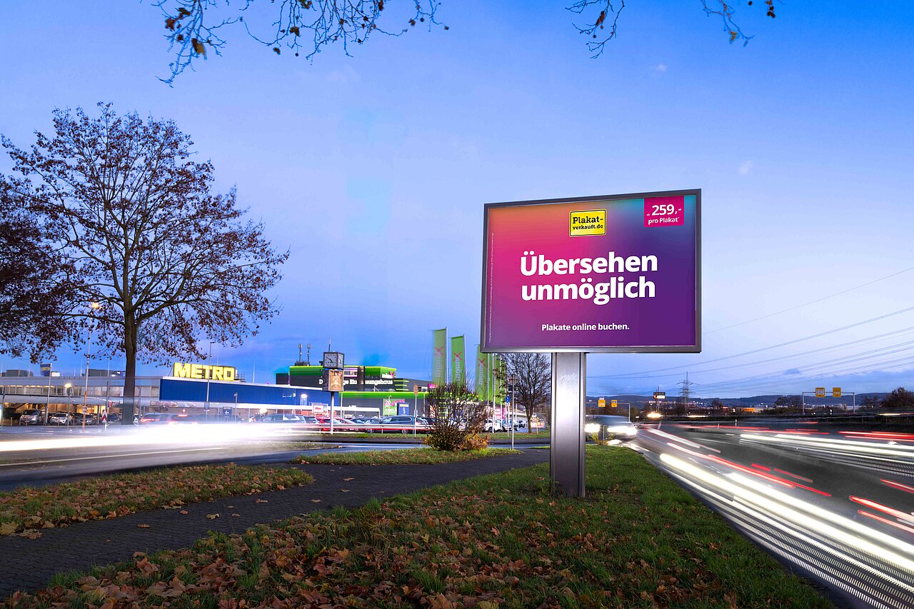 9 Quadratmeter Großplakat an Hauptverkehrsstraße